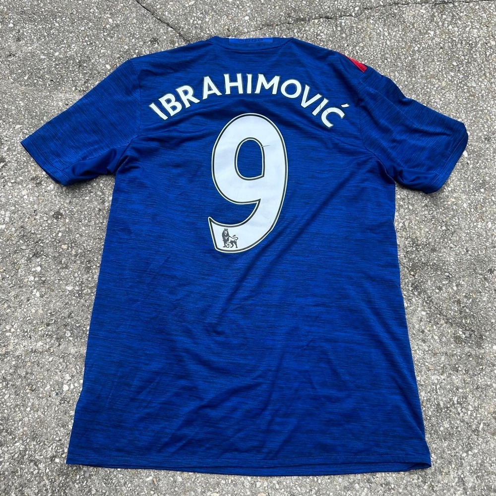 Ibrahimovic 2016-17 Manchester United Away Jersey Size Medium - Picture 6 of 6